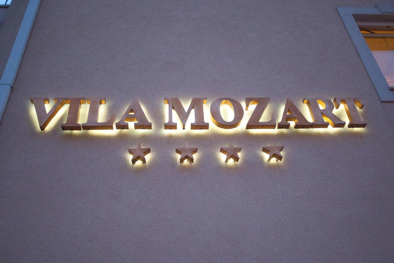 Aparthotel Villa Mozart Podgora Exterior photo